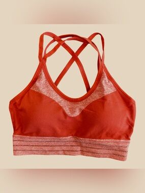 Seamless Crisscross Sports Bra